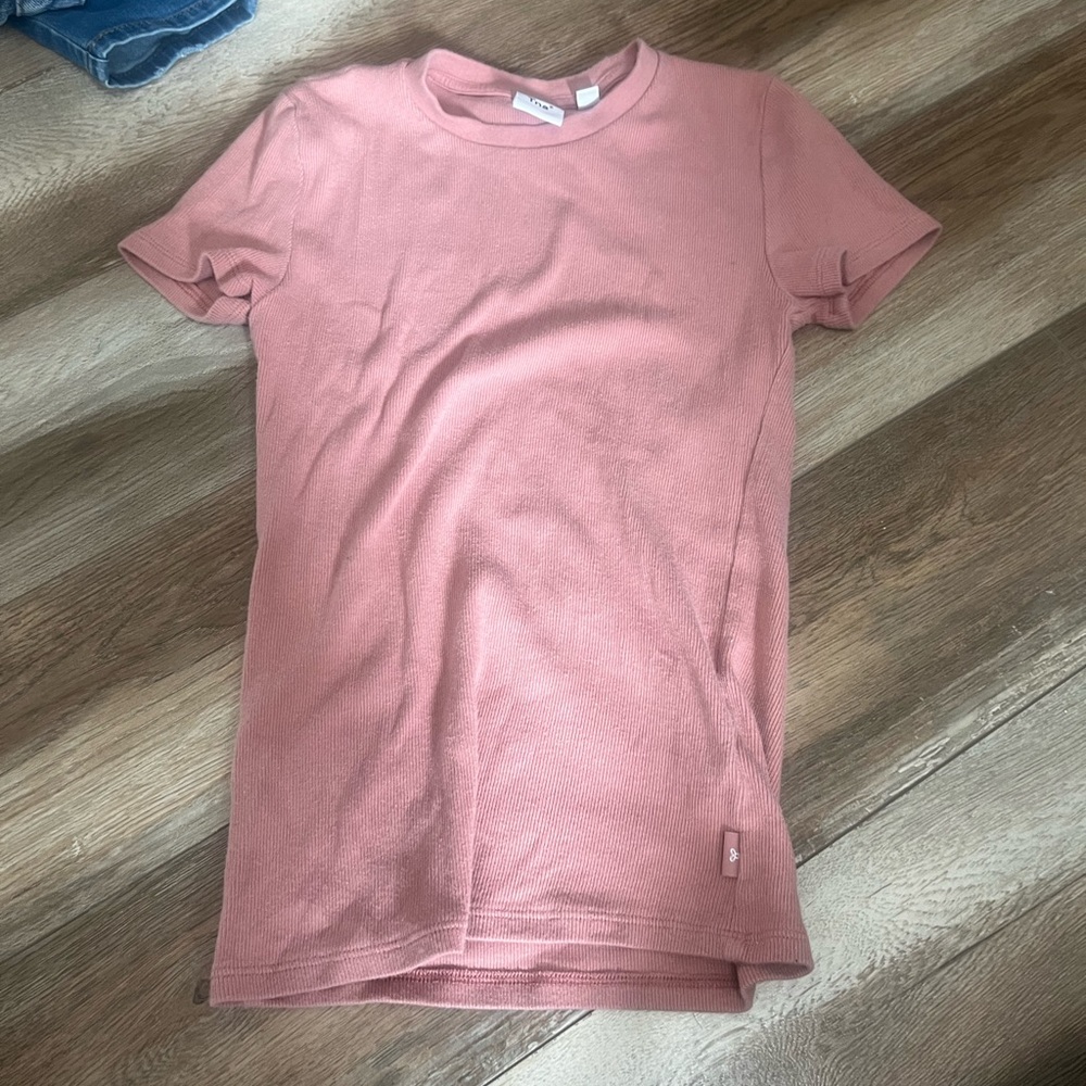 TNA t-shirt extra small *barely worn*
